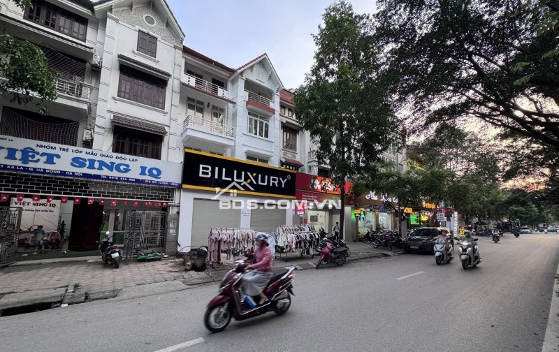 CHÍNH CHỦ BÁN NHÀ MẶT PHỐ HẠNH HOA – KĐT XA LA – HÀ ĐÔNG – 2 MẶT THOÁNG – 120M² – MT 8M – GIÁ 41.9 TỶ