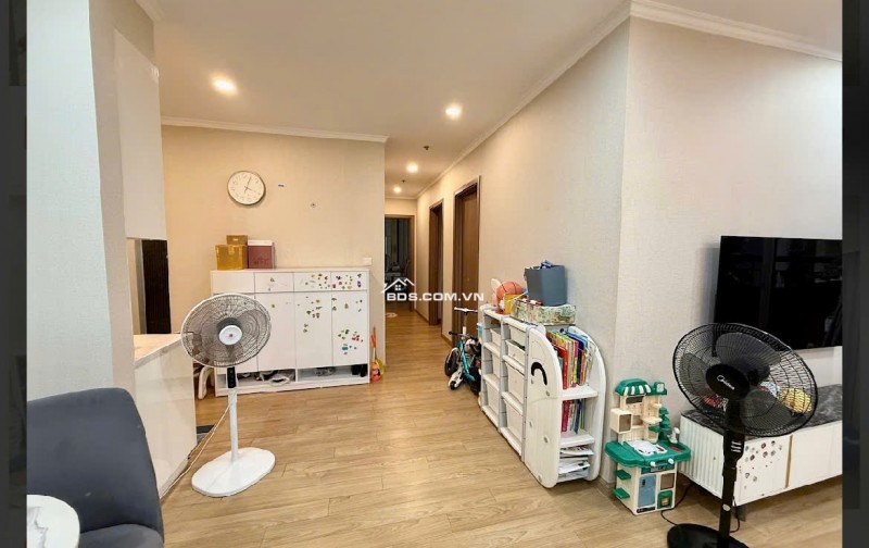 CC cần bán căn hộ Vinhomes Gardenia 3N.2VS full đồ nt xịn sò ~116m2 giá hơn 9,1 tỷ có đàm phán
