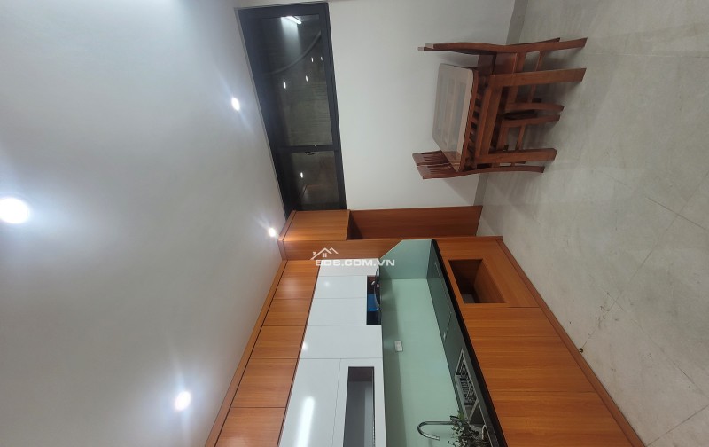 BÁN NHÀ TÔ HIỆU, 5 TẦNG THANG MÁY, 40M2, 10.X TỶ