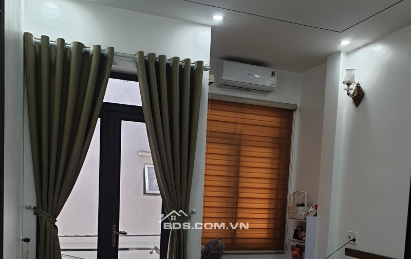 BÁN NHÀ ĐẸP 2.9 TỶ 3 TẦNG 50M2 NGÕ CỰC NGẮN ĐƯỜNG ĐIỆN BIÊN
