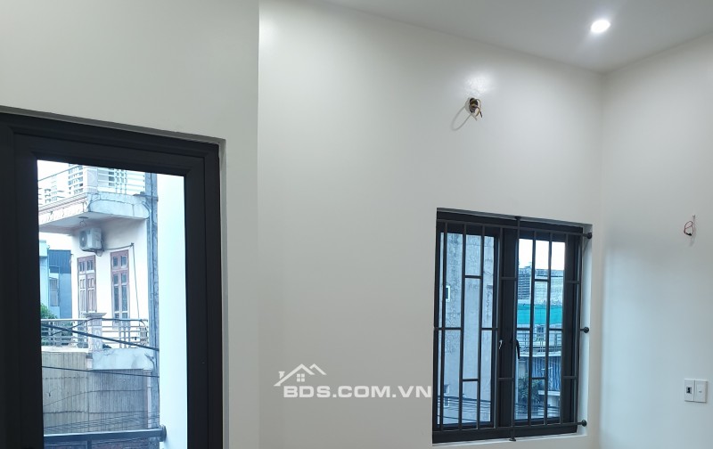 BÁN NHÀ ĐẸP 1.82 TỶ 3 TẦNG 52M2 ( ĐÔNG BẮC ) NGÕ ĐƯỜNG VĨNH MẠC