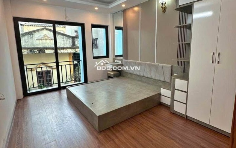  NHÀ MỚI ĐẸP – 7 TẦNG THANG MÁY – Ô TÔ ĐỖ CỬA – GẦN MẶT ĐƯỜNG Ô TÔ TRÁNH 