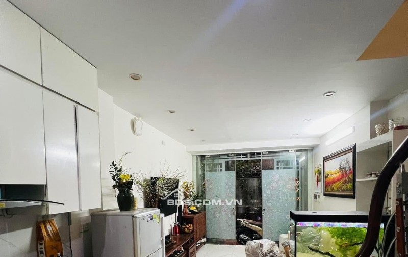 B.ÁN NHÀ HOÀNG HOA THÁM – 5 TẦNG 30M2 – 20M RA PHỐ - GIÁ SIÊU TỐT TRONG KHU VỰC