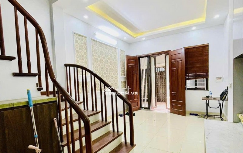BÁN NHÀ PHÁO ĐÀI LÁNG DIỆN TÍCH 40M2 MẶT TIỀN 5,5M GIÁ 7 TỶ