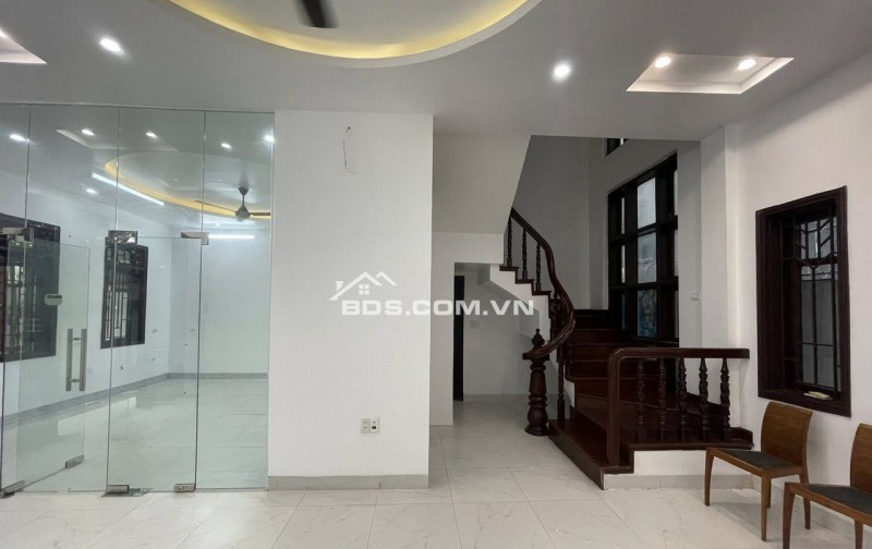 Chính chủ bán biệt thự lô góc khu nhà ở 18-4 Thanh Bình Mỗ Lao DT 165m2 x 3 tầng giá 31.9 tỷ