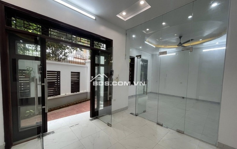 Chính chủ bán biệt thự lô góc khu nhà ở 18-4 Thanh Bình Mỗ Lao DT 165m2 x 3 tầng giá 31.9 tỷ
