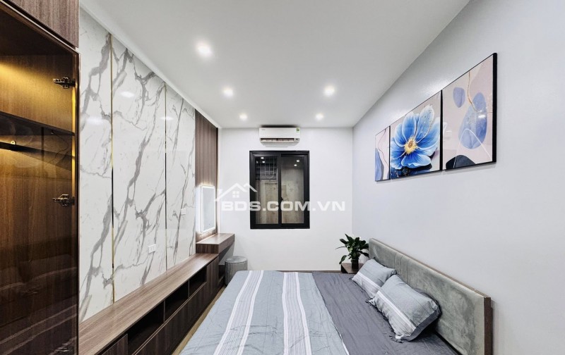 BÁN NHÀ NGUYỄN CHÍ THANH ĐỐNG ĐA MẶT TIỀN 4M DIỆN TÍCH 30 M2 GIÁ 6 TỶ