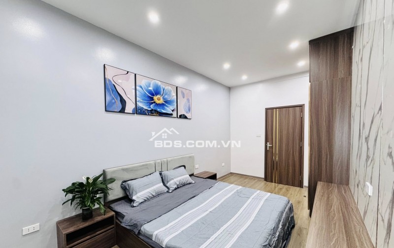 BÁN NHÀ NGUYỄN CHÍ THANH ĐỐNG ĐA MẶT TIỀN 4M DIỆN TÍCH 30 M2 GIÁ 6 TỶ