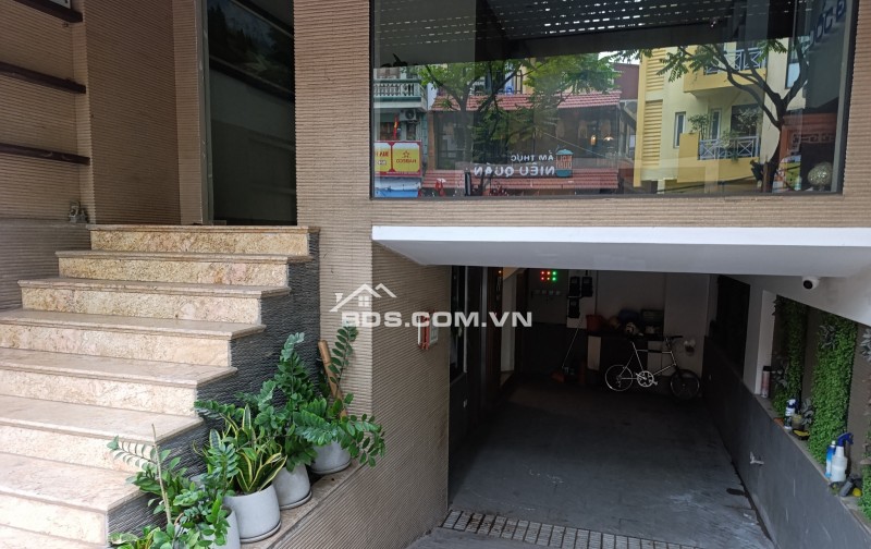 Mặt phố Phan Kế Bính, Ba Đình, dt 105m, 9 tầng, mặt tiền khủng 10.5m, sổ siêu vuông CHỈ 88 tỷ
