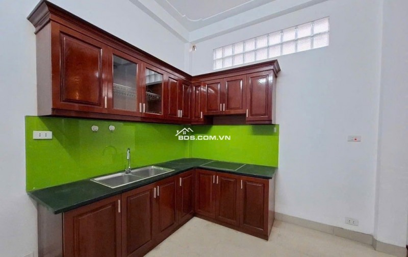 7.5 tỷ Ngọc Thuỵ - Long Biên - VỊ TRÍ ĐẸP - NGÕ THÔNG - Ô TÔ VÀO NHÀ - NHÀ DÂN XÂY