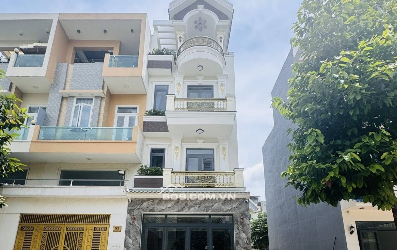 Bán biệt thự liền kề 4 tầng, 64m2, 4PN, Bình Thắng, Dĩ An, Bình Dương. Sổ đỏ, giá 7.2 tỷ.