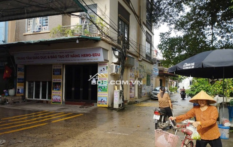 Bán đất Phú Minh 120m2 giá chỉ 3.9 tỉ tại Thôn Đoài,đất nở hậu ngay cạnh chợ