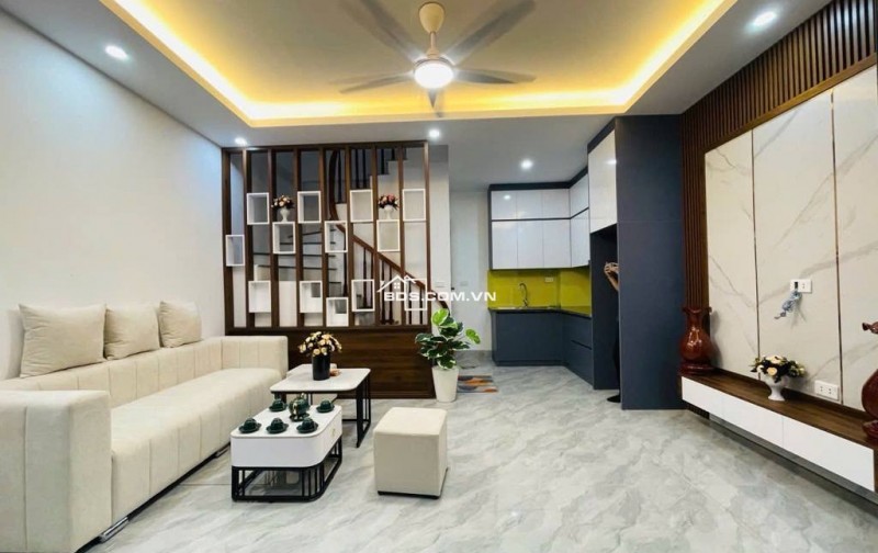 7,850 TỶ-NHÀ ĐẸP Ở NGAY-NGÕ THÔNG-3 NHÀ RA Ô TÔ-THIẾT KẾ THÔNG MINH-ĐẦY ĐỦ CÔNG NĂNG