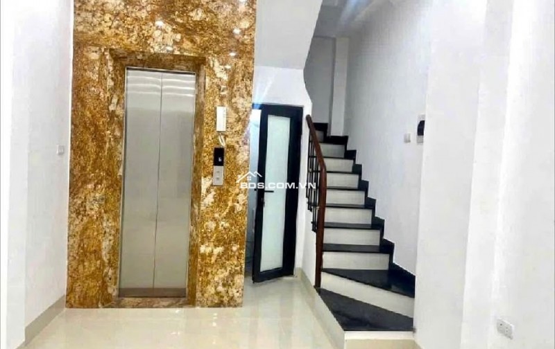  NHÀ MỚI ĐẸP – 7 TẦNG THANG MÁY – Ô TÔ ĐỖ CỬA – GẦN MẶT ĐƯỜNG Ô TÔ TRÁNH 