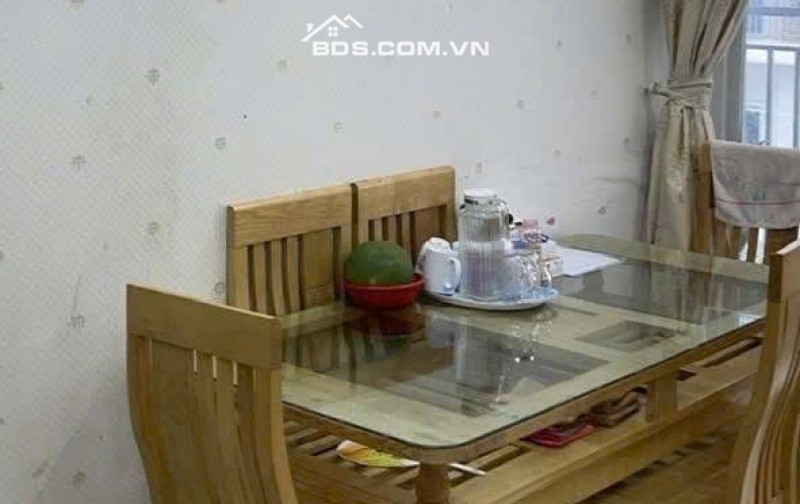Bàu Cát II, Hồng Lạc, Tân Bình: 93m2,3p ngủ,2wc, 12tr/th