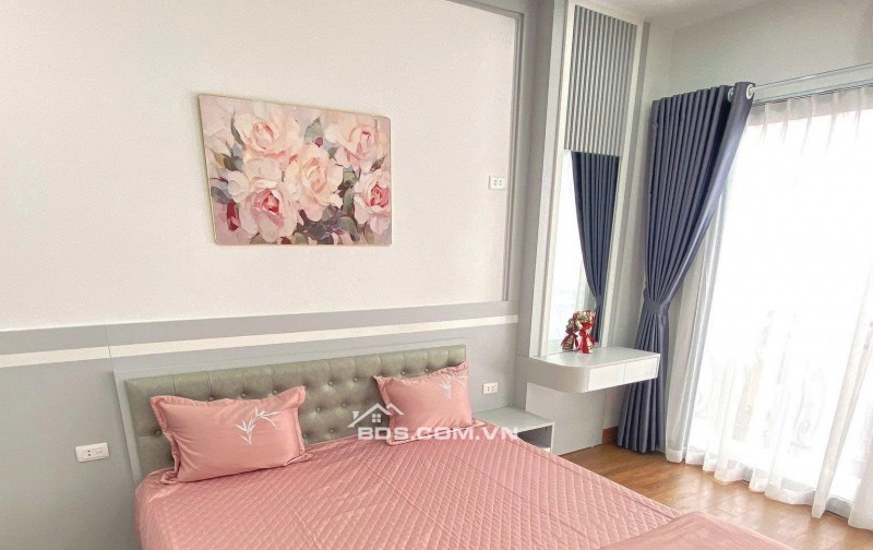 Nhỉnh 9 Tỷ - Oto - Thang Máy -  Full Nội Thất - Trung Tâm Quận Thanh Xuân - 36m, 6Tầng.