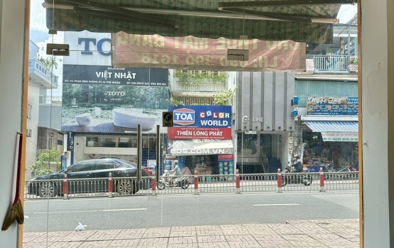 Chính chủ cho thuê mặt bằng nhà 21 Phan Đình Phùng, Phú Nhuận. Gần chợ Phú Nhuận.