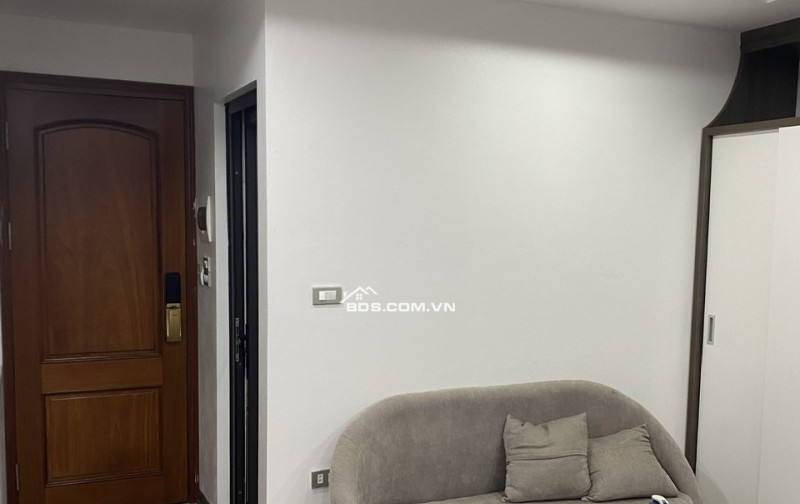 Cho thuê Căn hộ APARTMENT giá rẻ View hồ tại Ngõ 193 Phố Trích Sài, Tây Hồ. Chỉ 6 tr