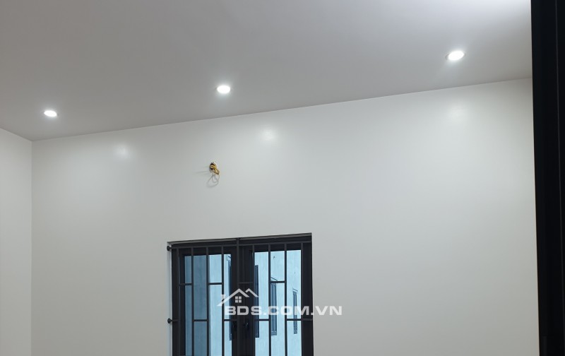 BÁN NHÀ ĐẸP 1.82 TỶ 3 TẦNG 52M2 ( ĐÔNG BẮC ) NGÕ ĐƯỜNG VĨNH MẠC