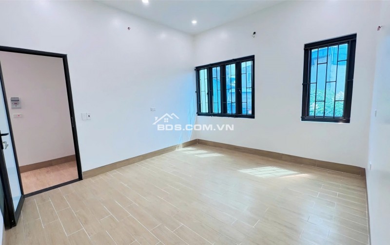 BÁN NHÀ ĐẸP 1.98 TỶ 3 TẦNG 52M2 ( TÂY NAM ) NGÕ KHU ĐÔNG MẠC
