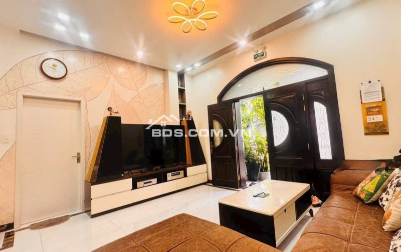 Chuyển nhượng căn liền kề KĐT Vinhomes Imperia 96m2