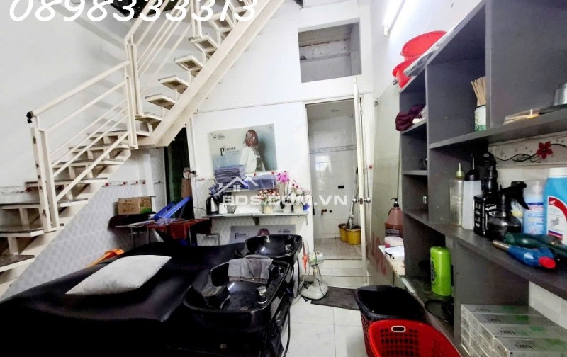 Bán nhà Mặt tiền 141 Kênh Tân Hóa, Phường Hòa Thạnh, Quận Tân Phú chỉ 5 tỷ nhỉnh