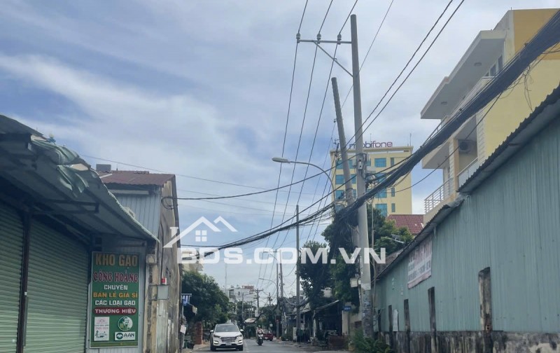 Bán mặt tiền đường Trương Văn Thành 132m2 Quận 9 BTCT 3 tầng