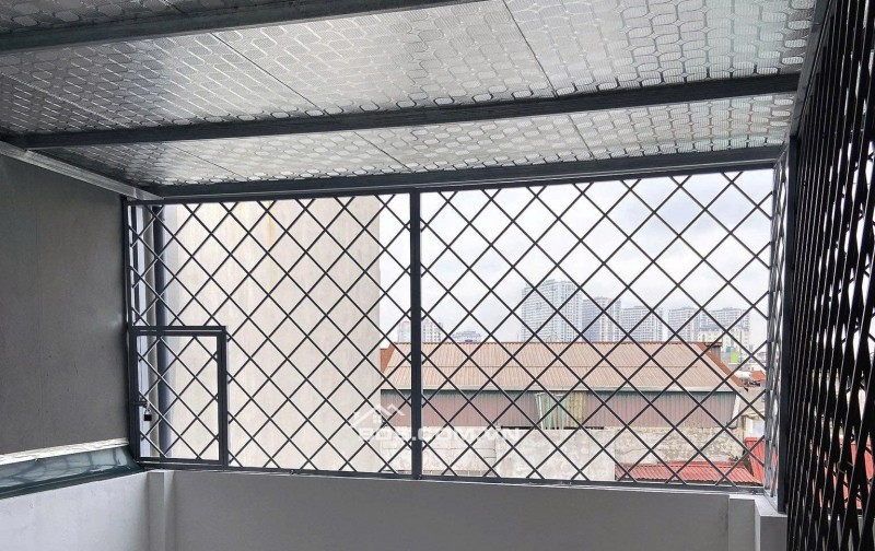 Nhỉnh 9 Tỷ - Oto - Thang Máy -  Full Nội Thất - Trung Tâm Quận Thanh Xuân - 36m, 6Tầng.