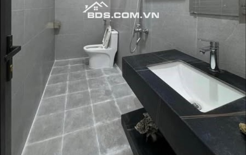 BÁN NHÀ ĐẸP 2.3 TỶ 3 TẦNG 50M2 ( ĐÔNG BẮC ) NGÕ NGẮN KHU PHÙ NGHĨA