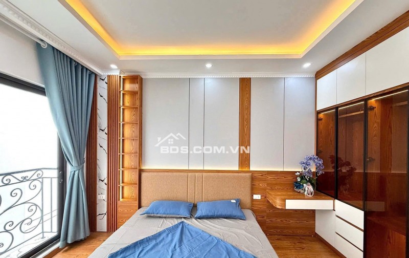 Nhà Đẹp Thang Máy, Gần Đường Ô TÔ Định Công, Hoàng Mai 31m, 6  tầng, mt 3.4m, giá 8.4 tỷ