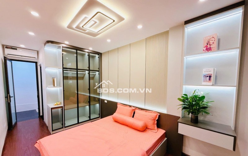 SIÊU PHẨM NGUYỄN TRÃI - THANH XUÂN - Ô TÔ ĐỖ CỬA - DT 25M - 4 TẦNG - GIÁ 5.15 TỶ.