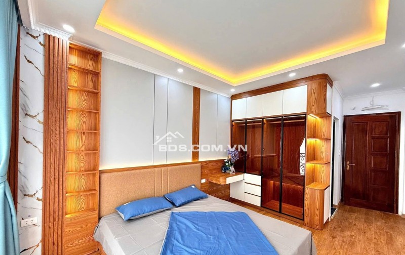 Nhà Đẹp Thang Máy, Gần Đường Ô TÔ Định Công, Hoàng Mai 31m, 6  tầng, mt 3.4m, giá 8.4 tỷ