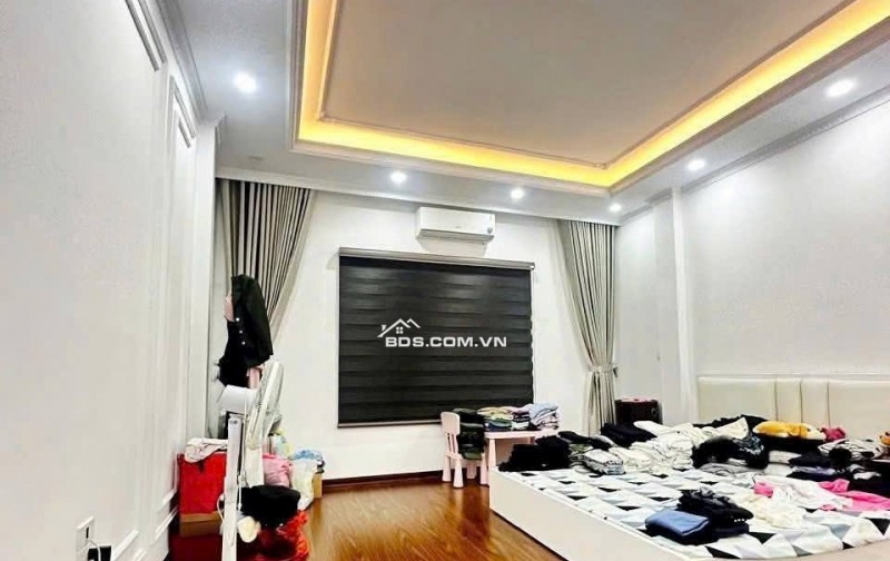 Nhà Đẹp Thái Thịnh, Đống Đa 33m, 5 tầng, mt 4,4m, giá 9.2 tỷ