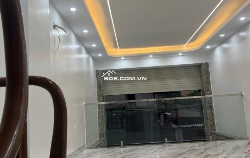  SIÊU PHẨM TRUNG TÂM LONG BIÊN – 7 TẦNG THANG MÁY – Ô TÔ VÀO NHÀ – MẶT NGÕ NÔNG – Ở SƯỚNG, CHO THUÊ ĐỈNH!