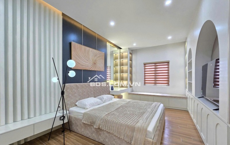 VILLA MINI 4 TẦNG – HỒ BƠI – SÁT BIỂN PHẠM VĂN ĐỒNG