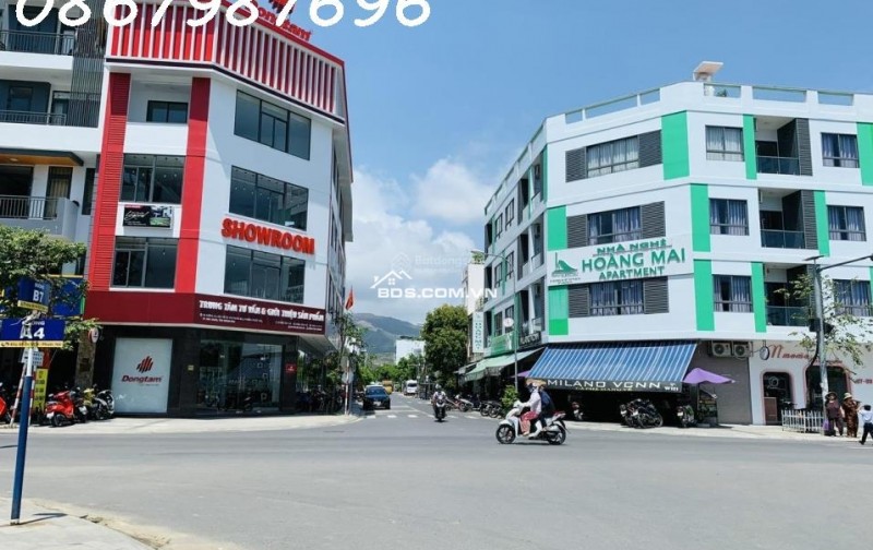 Cho thuê toà nhà đẹp 4 tầng mặt tiền Thích Quảng Đức – kinh doanh cực tốt