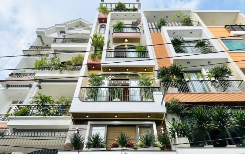 Bán nhà hxh Quang Trung, P. 8, Q. Gò Vấp. Nhà đẹp 5 tâng, có thang máy, full nội thất