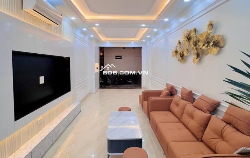 Nhà Đẹp Ô TÔ Chạy Vòng Quanh Yên Lạc, Hai Bà Trưng 41m, 5 tầng, giá 14.6 tỷ.
