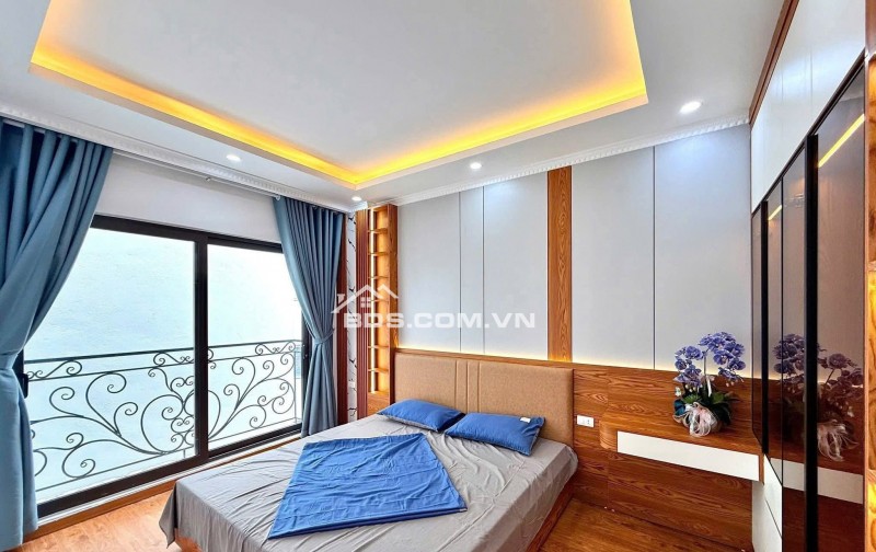 Nhà Đẹp Thang Máy, Gần Đường Ô TÔ Định Công, Hoàng Mai 31m, 6  tầng, mt 3.4m, giá 8.4 tỷ