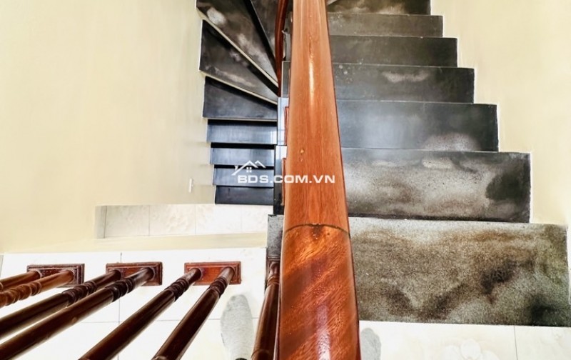  SIÊU PHẨM HIẾM THẠCH BÀN – 4 PHÒNG NGỦ CHO ĐẠI GIA ĐÌNH – NHÀ 2 MẶT THOÁNG – Ở NGAY KHÔNG PHẢI SỬA!