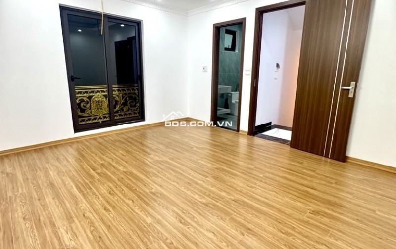 SIÊU PHẨM THANG MÁY – MẶT TIỀN LỚN – KINH DOANH – Ô TÔ TRÁNH – NGÕ THÔNG