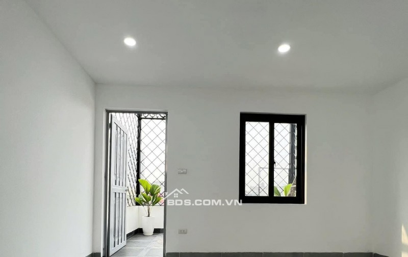 Nhà Đẹp Thang  Máy Khương Đình, Thanh Xuân 35 m, 6 tầng, mt 4,5m, giá 8.9 tỷ