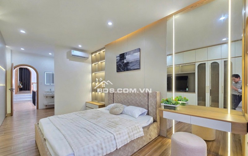 VILLA MINI 4 TẦNG – HỒ BƠI – SÁT BIỂN PHẠM VĂN ĐỒNG