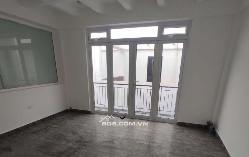 GIÁ CỰC RẺ NHÀ LIỀN KỀ KĐT CẦU BƯƠU – THANH TRÌ 60m mặt tiền 4,5M