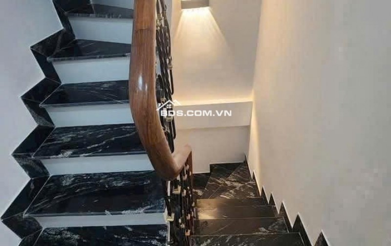 Nhà Đẹp Thang Máy, Ô Tô Đỗ Cửa, Võ Thị Sáu, Hai Bà Trưng 42m, 7 tầng, mt 4m, giá 16.8 tỷ.