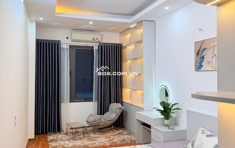 Hiếm- Chỉ hơn 5 tỷ- Nhà ngõ 1 Bùi Xương Trạch- Ngõ thông- Thông số vàng