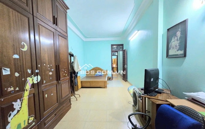 Bán nhà ngõ 296 Minh Khai, 40 m2, dân xây, ngõ rộng, 6,7 tỷ