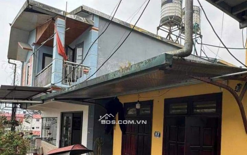 CẦN BÁN GẤP 2 CĂN NHÀ CHÍNH CHỦ GIỮA TRUNG TÂM SAPA 