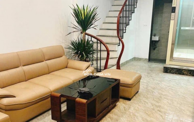 Siêu phẩm chủ nhà cần bán gấp nhà trên phố thụy khuê