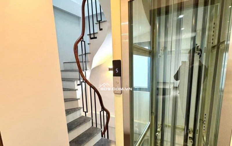 Siêu phẩm chủ nhà cần bán gấp nhà trên phố thụy khuê